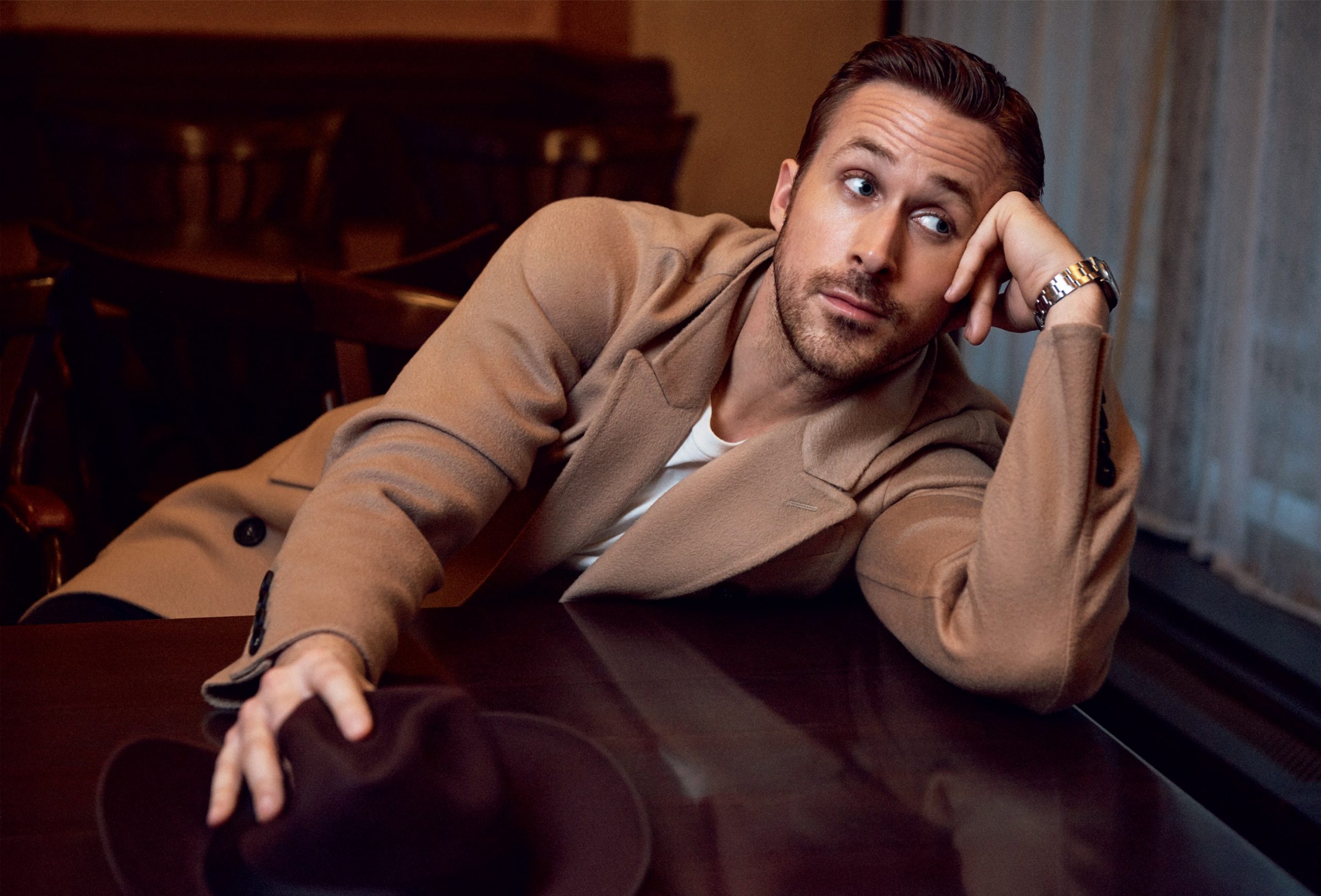 Sexy Ryan Gosling Makes A Sexy Cocktail in Crazy, Stupid, Love