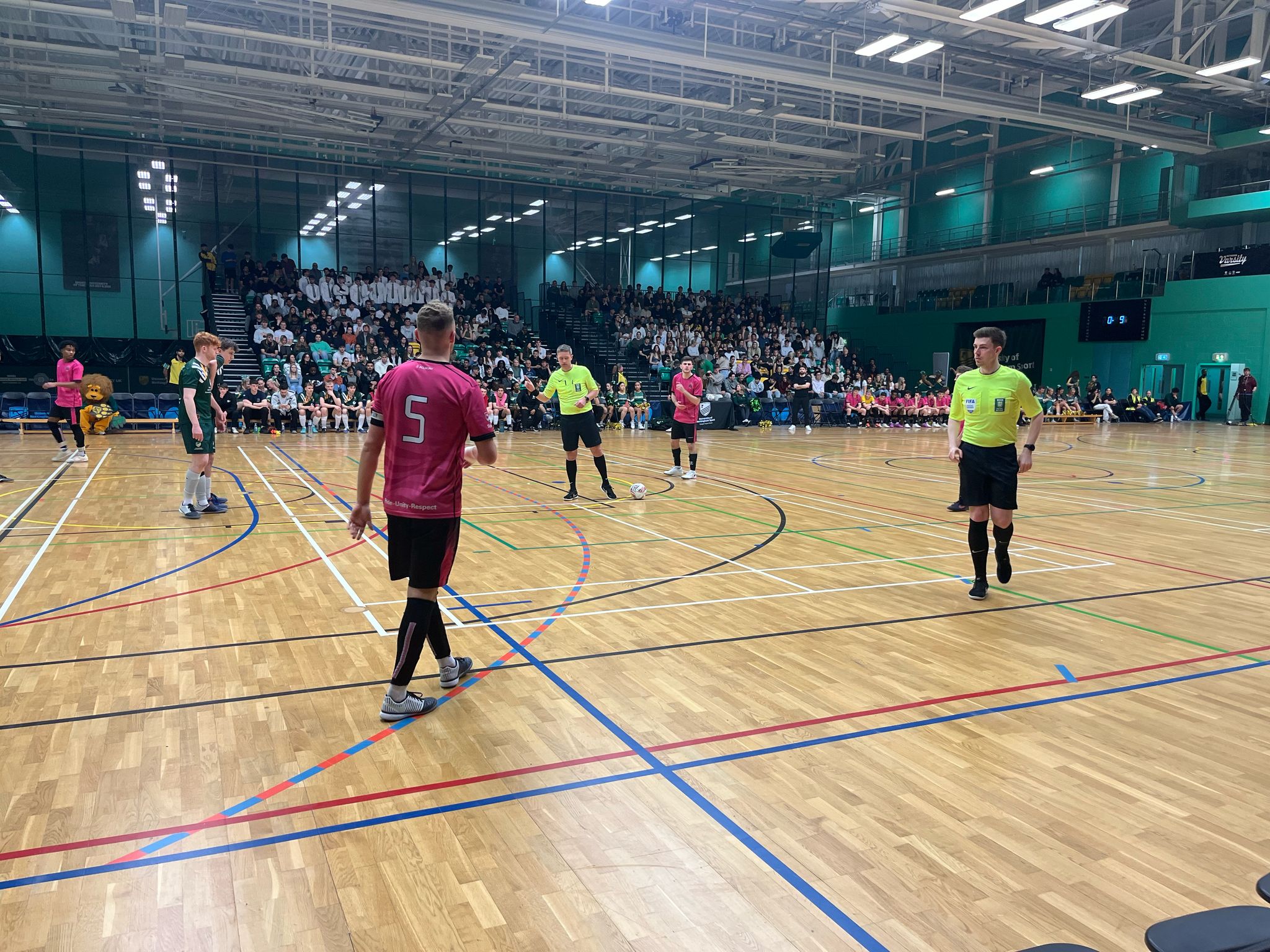 The two futsal teams